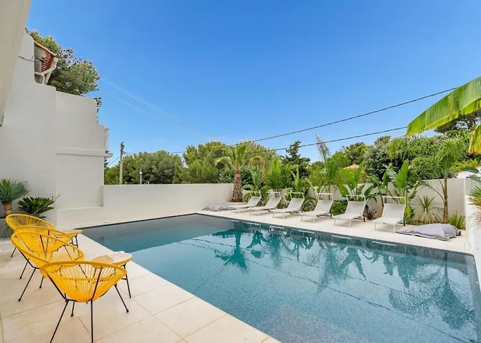 Magnifique T1 Avec Piscine Et Port A Pieds